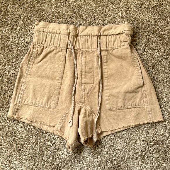 The Great. The Midland Frayed Paperbag Drawstring High Waist Shorts in Sand/Tan - Picture 5 of 12